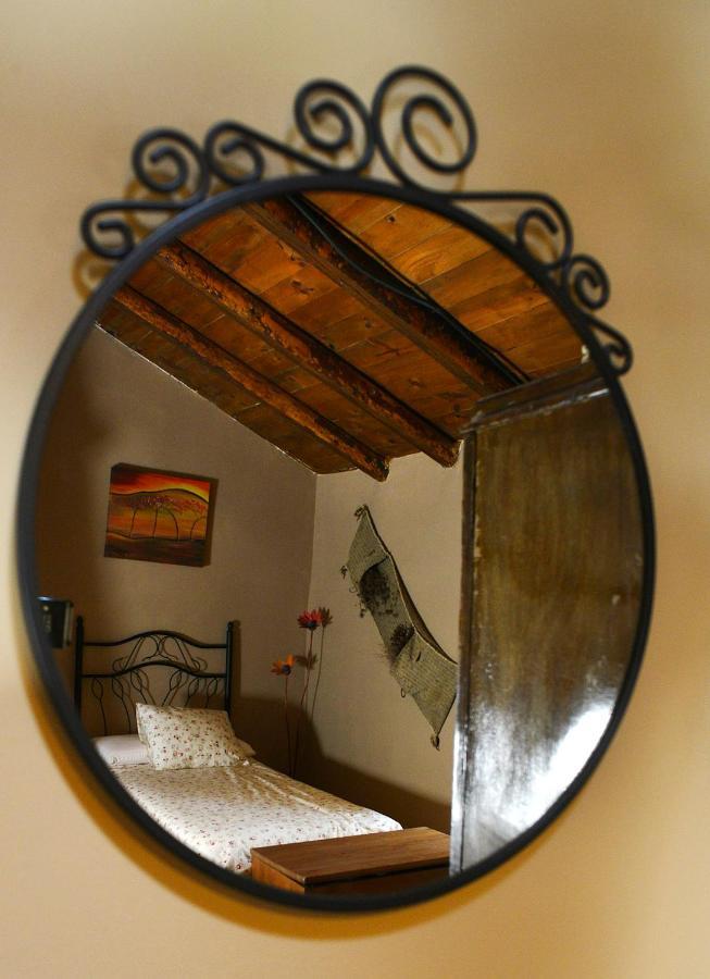 La Casita De Leire Pension Tamajon Buitenkant foto