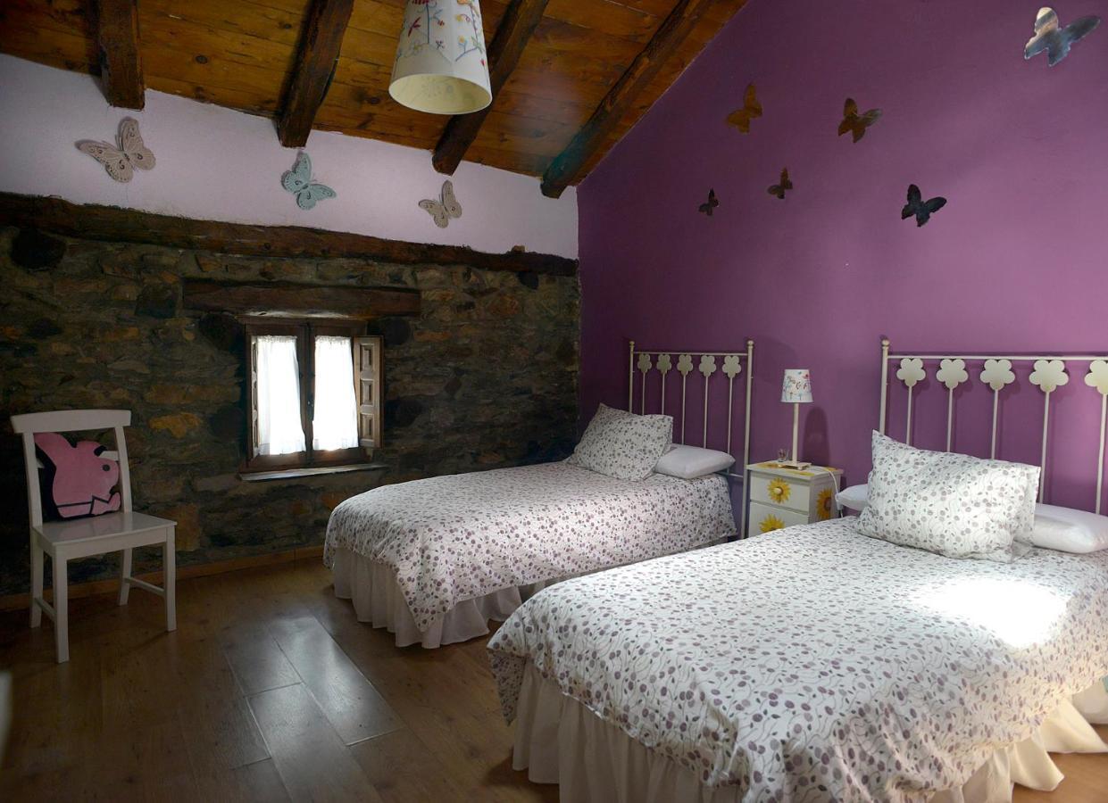 La Casita De Leire Pension Tamajon Buitenkant foto