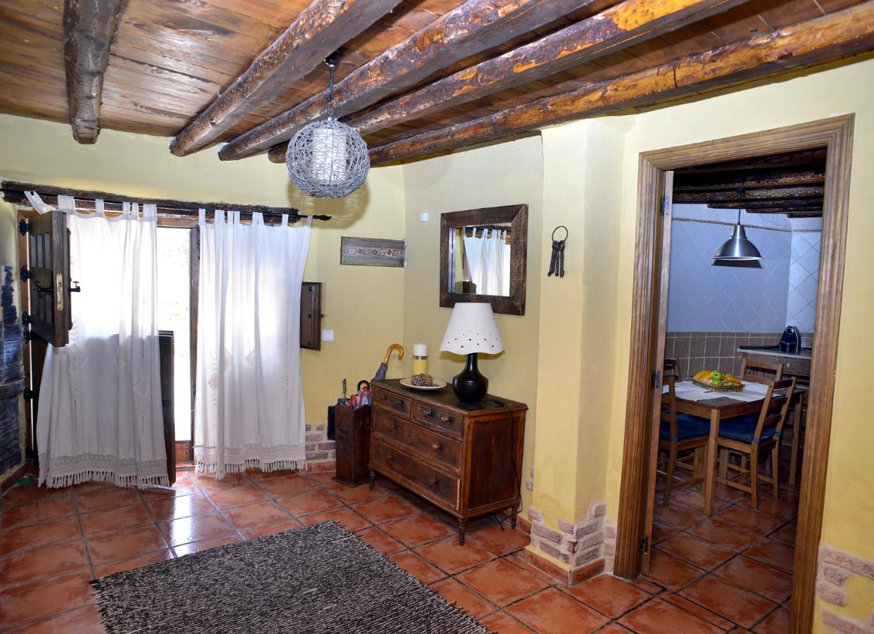 La Casita De Leire Pension Tamajon Buitenkant foto
